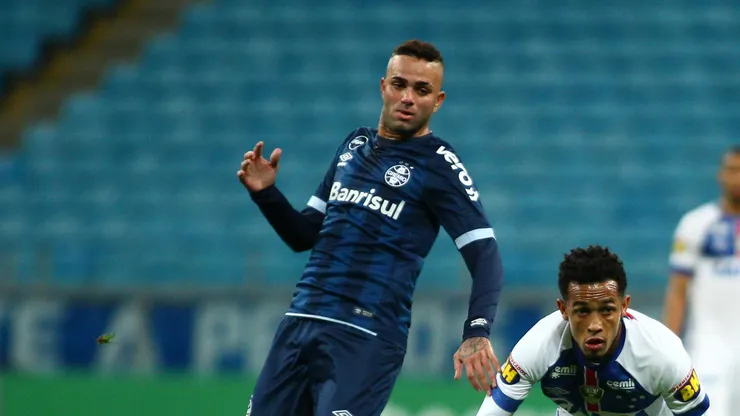 Ex-Corinthians, Luan surge irreconhecível ao lado de Ronaldinho e reacende debate sobre futuro — Foto Guilherme HahnAGIF