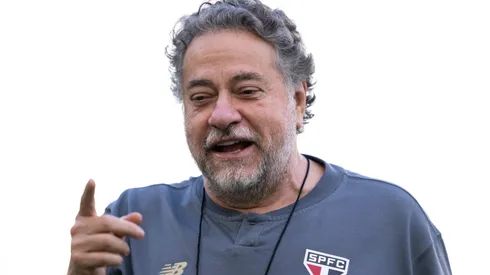 RJ - RIO DE JANEIRO - 12/07/2025 - BRASILEIRO A 2025, FLAMENGO X SAO PAULO - Julio Casares presidente do Sao Paulo antes da partida contra o Flamengo no estadio Maracana pelo campeonato Brasileiro A 2025. Foto: Jorge Rodrigues/AGIF