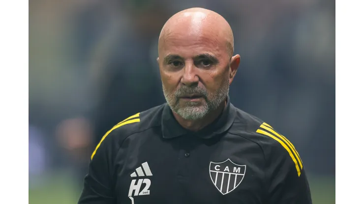 MG - BELO HORIZONTE - 12/11/2025 - BRASILEIRO A 2025, ATLETICO-MG X FORTALEZA - Jorge Sampaoli tecnico do Atletico-MG durante partida contra o Fortaleza no estadio Arena MRV pelo campeonato Brasileiro A 2025. Foto: Gilson Lobo/AGIF