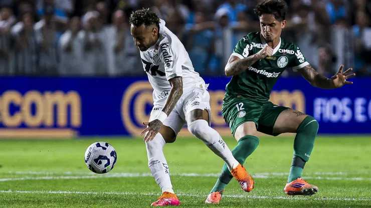 Neymar durante Santos x Palmeiras na Vila Belmiro - (Photo by Ricardo Moreira/Getty Images)