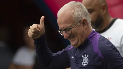 Dorival Júnior em jogo do Corinthians. Foto: Anderson Romao/AGIF