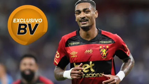 MG - BELO HORIZONTE - 05/10/2025 - BRASILEIRO A 2025, CRUZEIRO X SPORT - Derik Lacerda jogador do Sport comemora seu gol durante partida contra o Cruzeiro no estadio Mineirao pelo campeonato Brasileiro A 2025. Foto: Gilson Lobo/AGIF