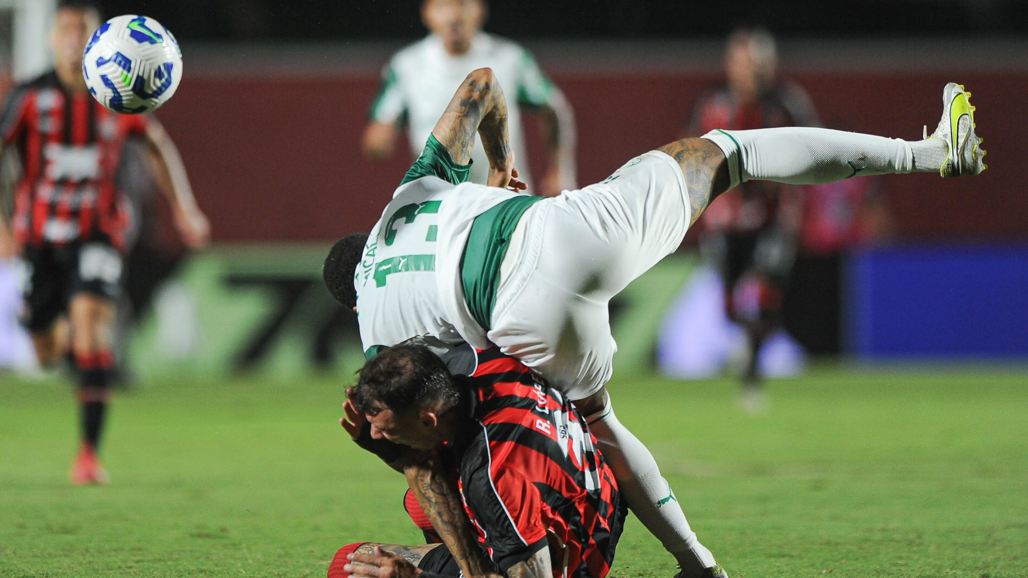 Vitória x Palmeiras no Barradão em 2025. Foto: Jhony Pinho/AGIF