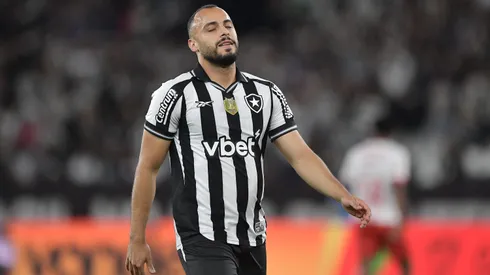 Arthur Cabral jogador do Botafogo durante partida contra o Bragantino no estadio Engenhao pelo campeonato Copa Do Brasil 2025. Foto: Thiago Ribeiro/AGIF