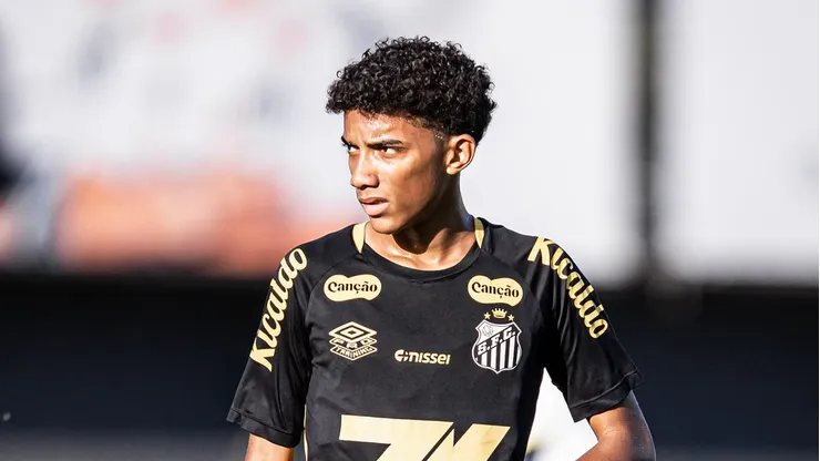 Robinho Jr. em treino do Peixe