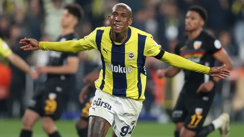 Anderson Talisca vem sendo sondado por Corinthians e Bahia