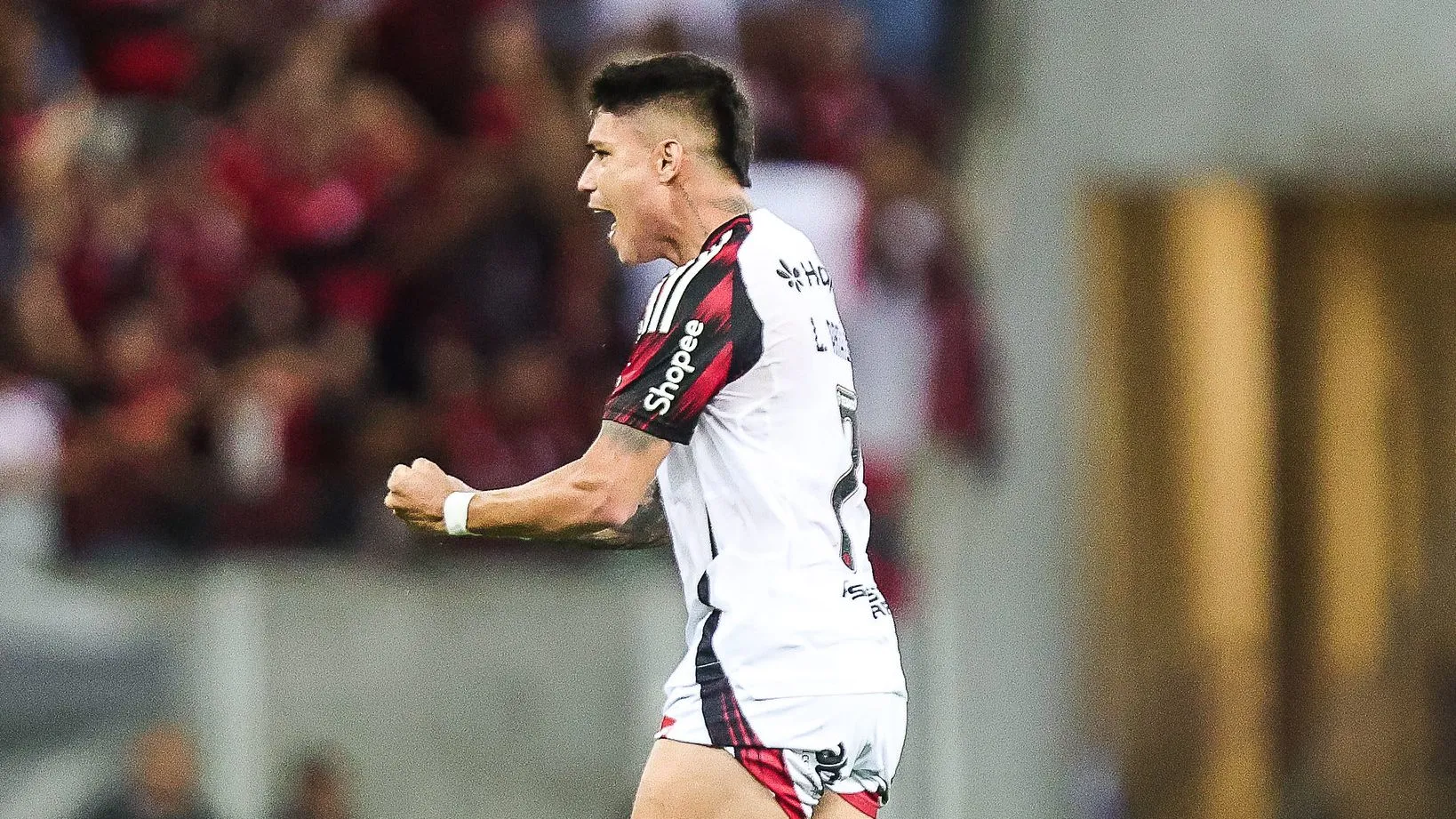 Luiz Araújo entrou no radar de clubes do Catar – Fotos: Gilvan de Souza/Flamengo