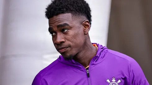 Félix Torres tenta salvar espaço na seleção antes de voltar ao Corinthians — Foto Fabio Giannelli/AGIF