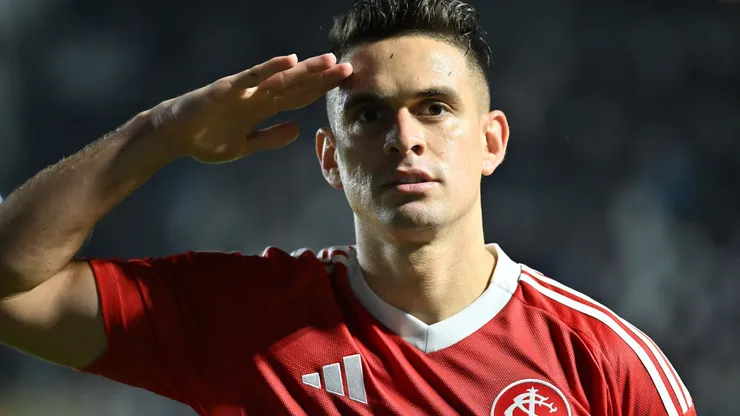 Borré compara ambiente da seleção com o Inter e acende debate entre colorados — Foto Jota ErreAGIF