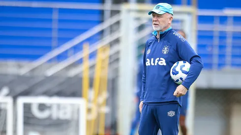 Mano Menezes tem dúvidas contra o Vasco