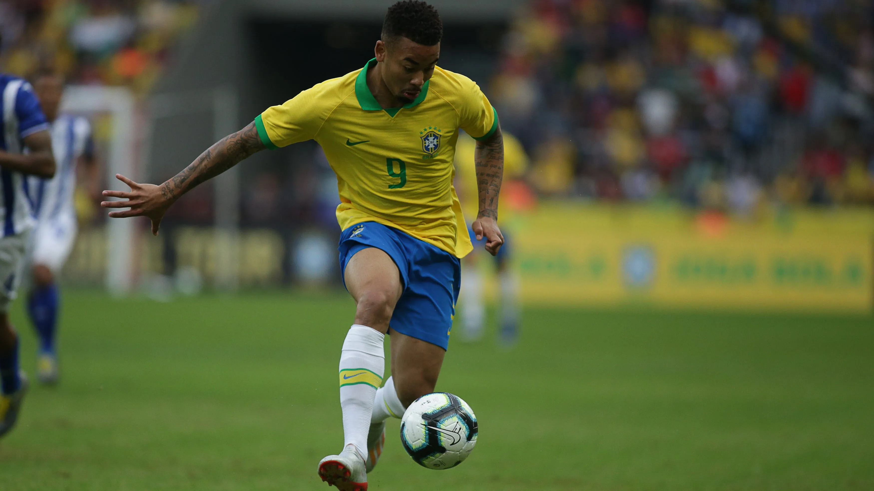 Gabriel Jesus está há um bom tempo longe da Seleção Brasileira - Foto: Guilherme Hahn/AGIF.