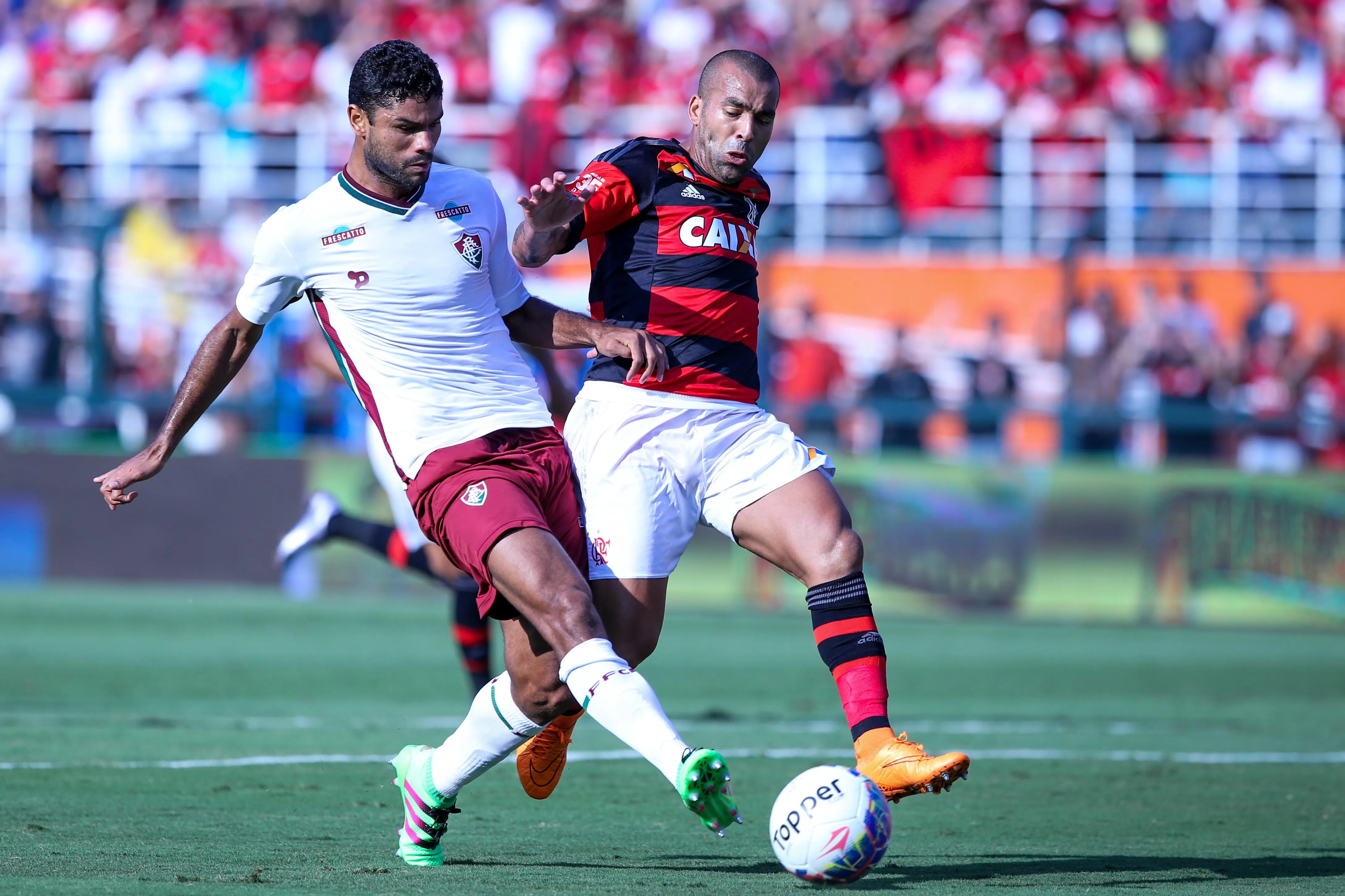 Gum atuando pelo Fluminense durante partida contra o Flamengo pelo Campeonato Carioca 2016. Foto: Marcello Zambrana/AGIF