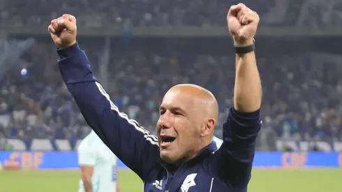 Cruzeiro de Leonardo Jardim disputa os títulos do Brasileirão Betano e da Copa Betano do Brasil