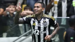 Dudu jogador do Atletico-MG comemora seu gol durante partida contra o Fortaleza no estadio Arena MRV pelo campeonato Brasileiro A 2025. Foto: Gilson Lobo/AGIF