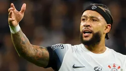 Depay não está confirmado no clássico
