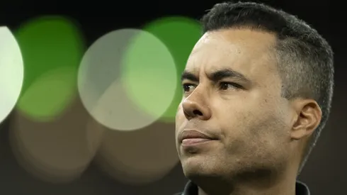 Jair Ventura quer tirar o Vitória da zona de rebaixamento.