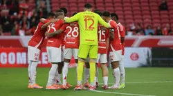 Jogadores não estariam com os salários atrasados
