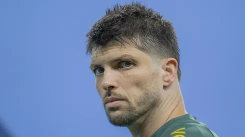 Volpi entra em campo pendurado na noite de hoje.