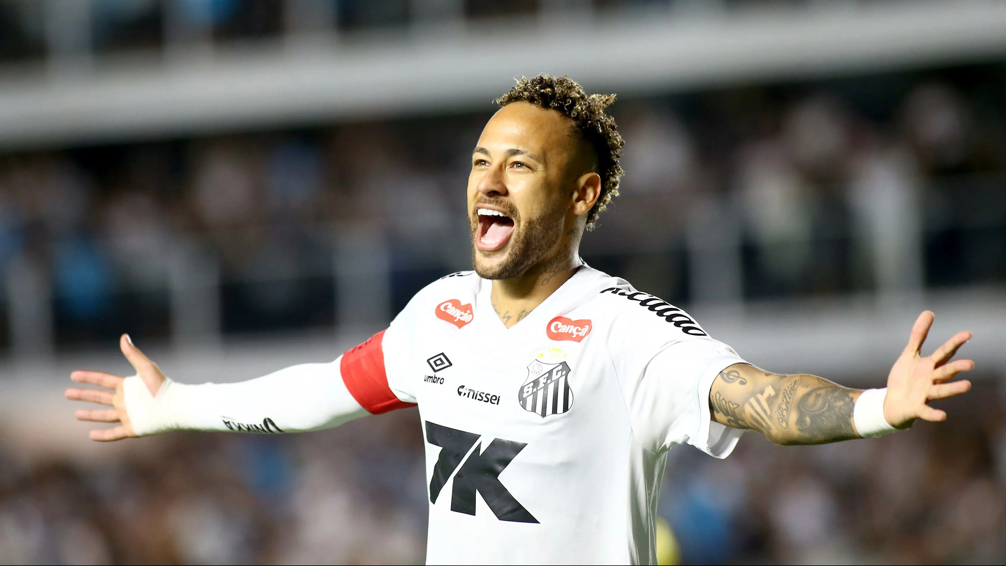 Neymar comemora seu gol contra o Mirassol – Foto: Mauricio De Souza/AGIF