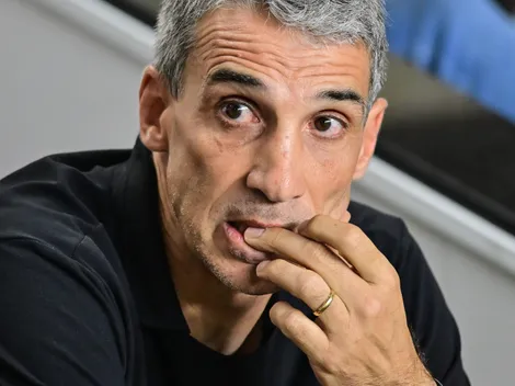 Vojvoda fica muito irritado com chances perdidas do Santos