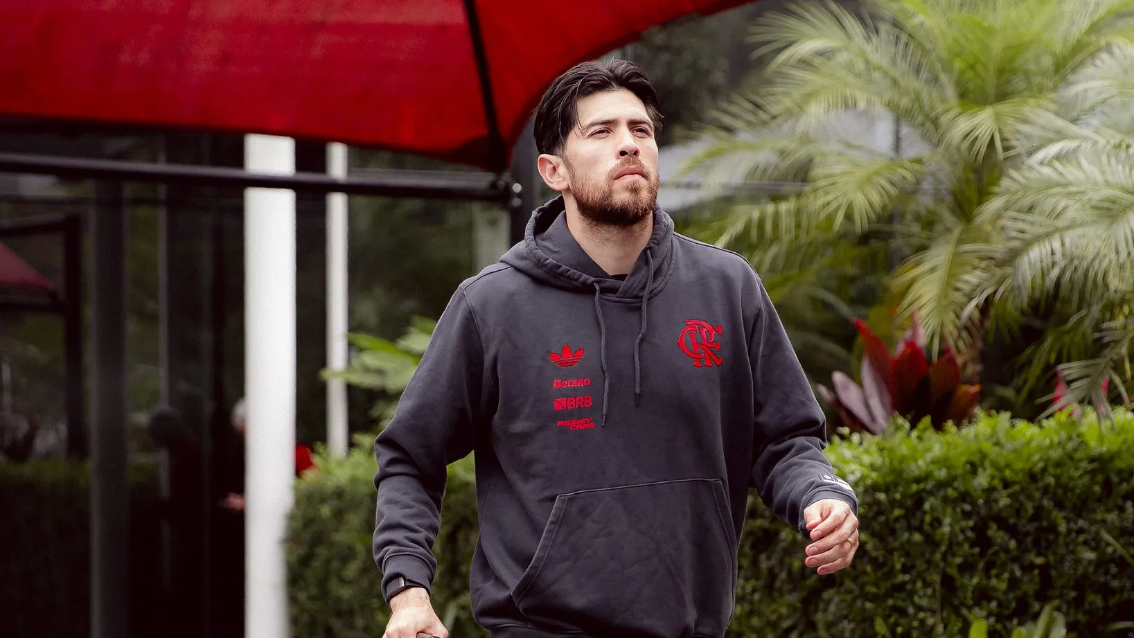 Flamengo toma decisão importante após erro de Rossi – Foto: Adriano Fontes/Flamengo