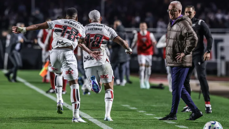 Luciano, jogador do São Paulo comemora seu gol durante partida contra o Corinthians no estadio Morumbi pelo campeonato Brasileiro A 2025. Foto: Marcello Zambrana/AGIF