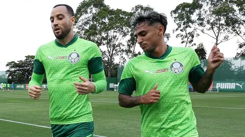 Facundo Torres (à direita) mais uma vez teve atuação abaixo da crítica no Palmeiras - (Foto: Cesar Greco/Palmeiras/by Canon)