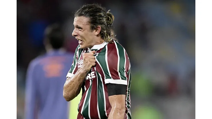 RJ - RIO DE JANEIRO - 19/11/2025 - BRASILEIRO A 2025, FLUMINENSE X FLAMENGO - Canobbio jogador do Fluminense comemora vitoria apos a partida contra o Flamengo no estadio Maracana pelo campeonato Brasileiro A 2025. Foto: Alexandre Loureiro/AGIF