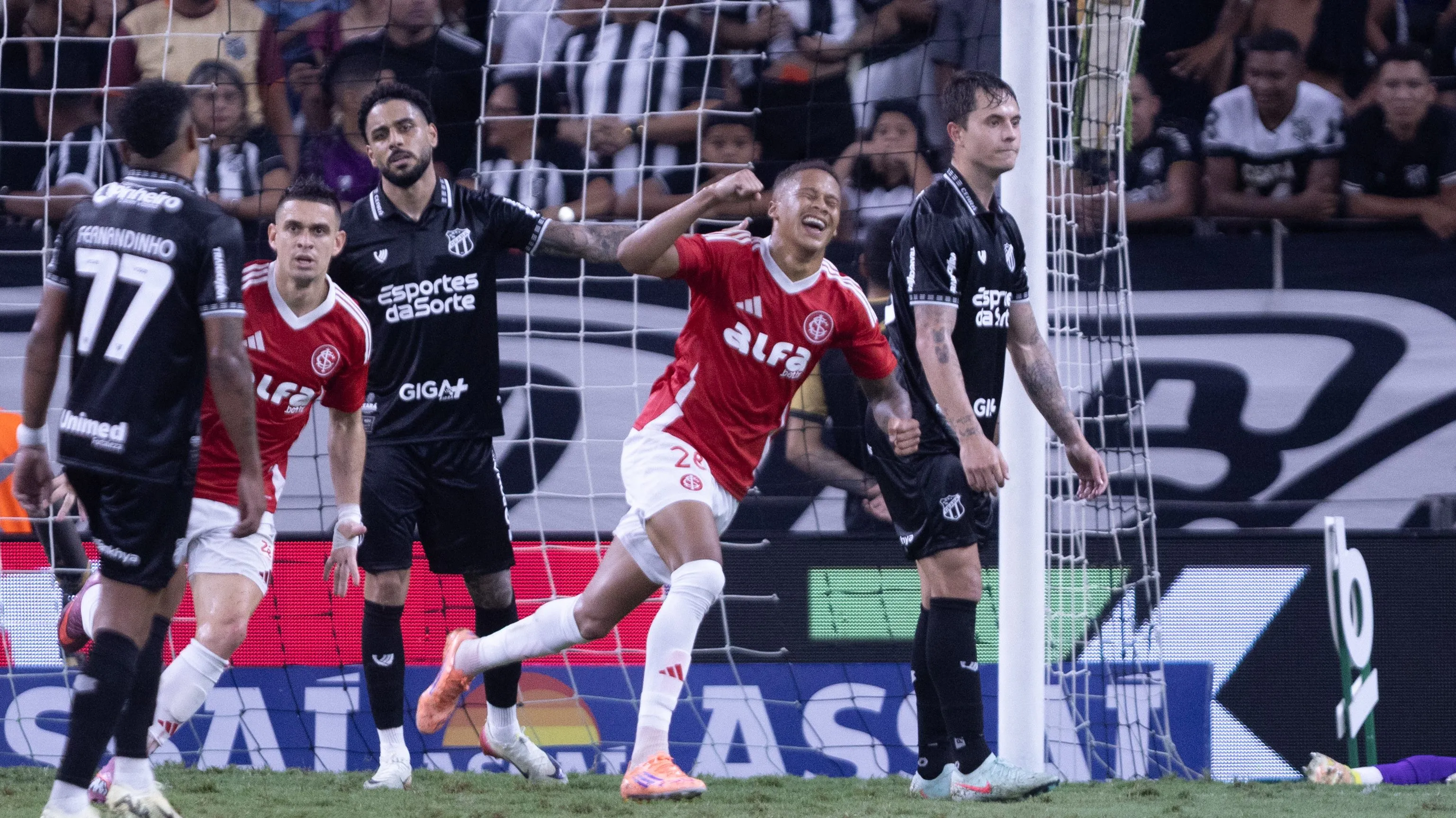 Internacional vence Ceará. Foto: Baggio Rodrigues/AGIF
