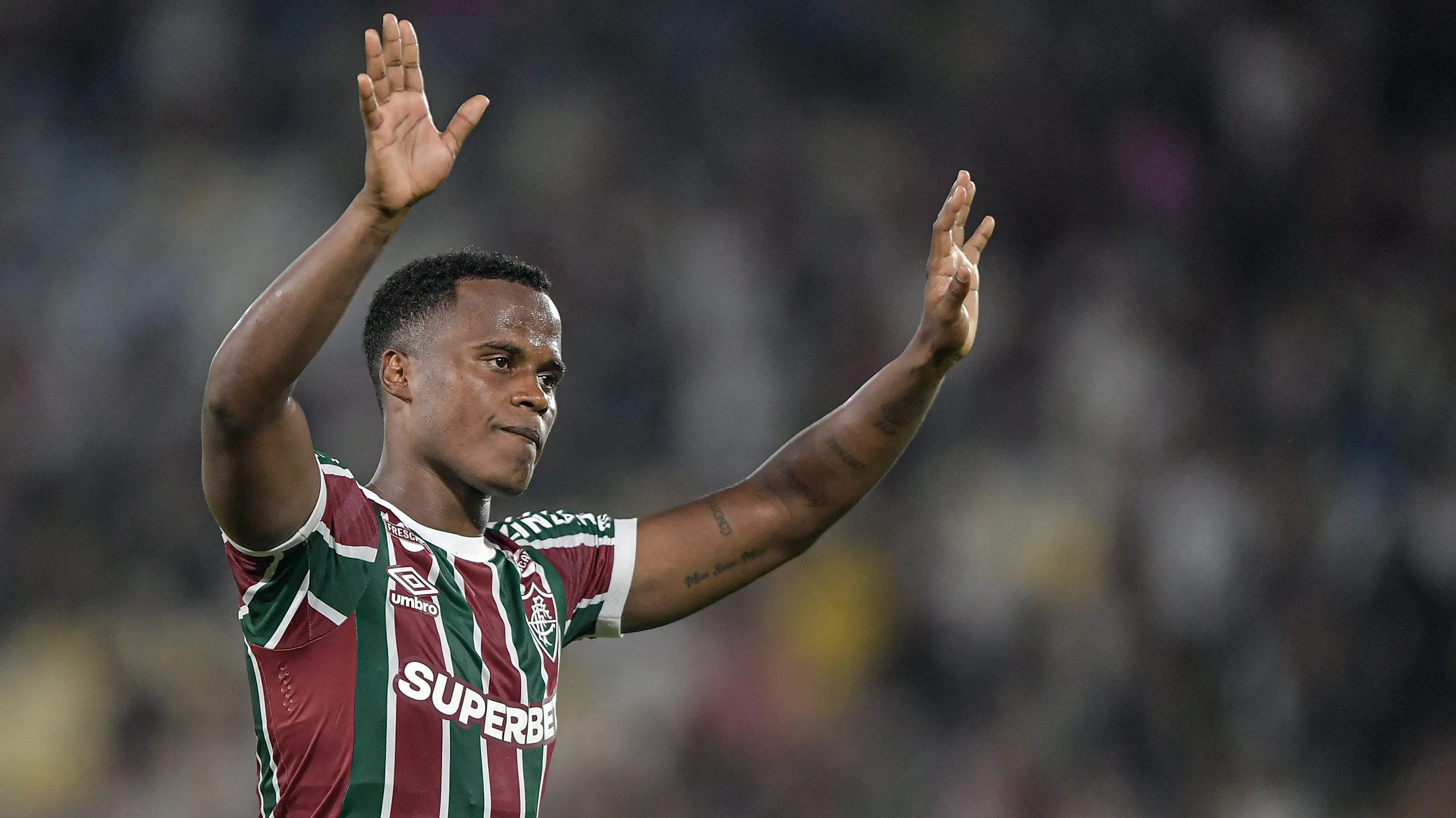 Jhon Arias foi muito bem pelo Fluminense - Foto: Thiago Ribeiro/AGIF.