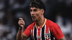 Ferreirinha cometeu pênalti em Corinthians x São Paulo.