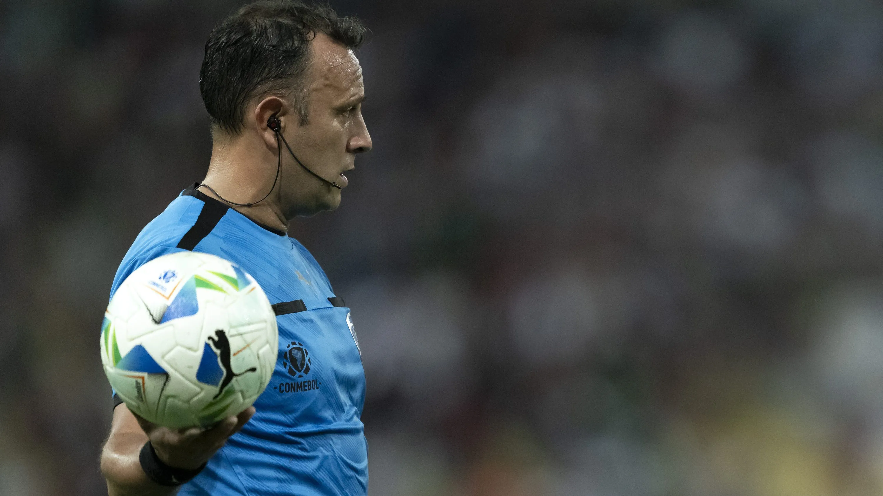 RJ – RIO DE JANEIRO – 29/05/2025 – COPA SUL-AMERICANA 2025, FLUMINENSE X ONCE CALDAS – O arbitro Dario Herrera durante partida entre Fluminense e Once Caldas no estadio Maracana pelo campeonato Copa Sul-americana 2025. Foto: Jorge Rodrigues/AGIF