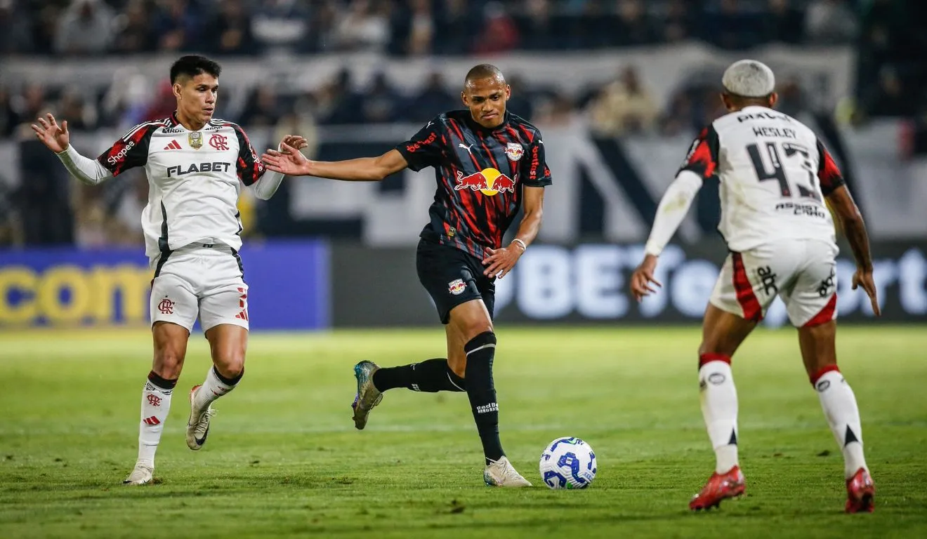 Flamengo venceu por 2 a 1 o jogo do primeiro turno. Foto: Ari Ferreira/Red Bull Bragantino