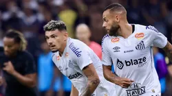 Tiquinho Soares faz postagem polêmica na web.