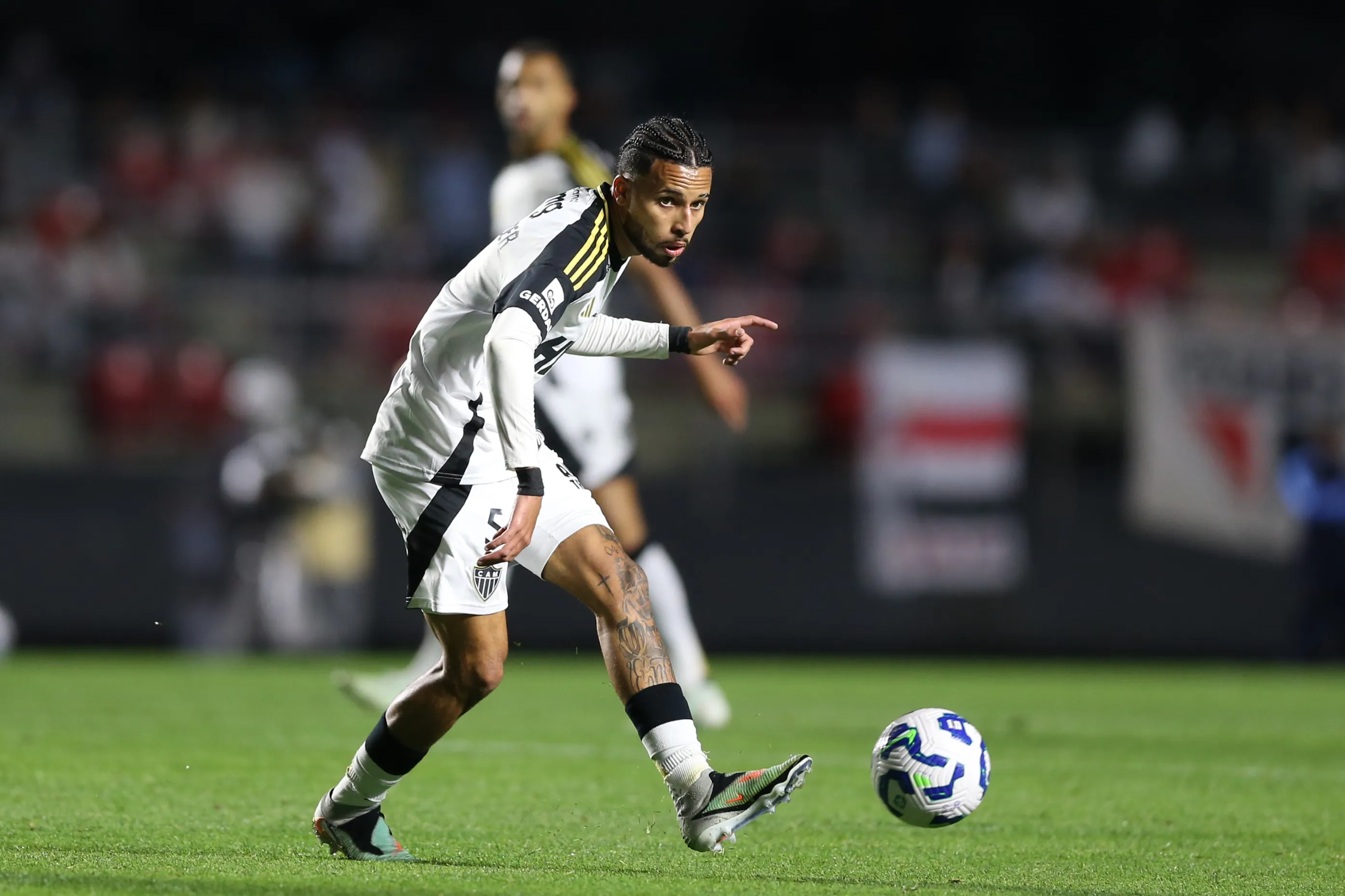 Alexsander foi campeão da Libertadores pelo Fluminense. Foto: Marlon Costa/AGIF
