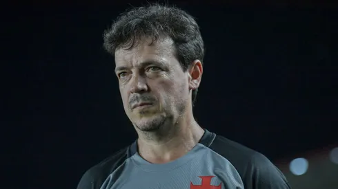 Diniz é o técnico do Vasco. Foto: Thiago Ribeiro/AGIF