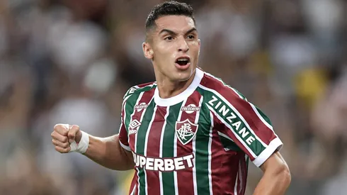 Kevin Serna vibra ao marcar mais um gol pelo Fluminense no Brasileirão Betano