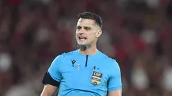 Fernando Antonio apitou a partida entre as equipes