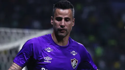 Goleiro Fábio rebate torcida do Palmeiras após empate: