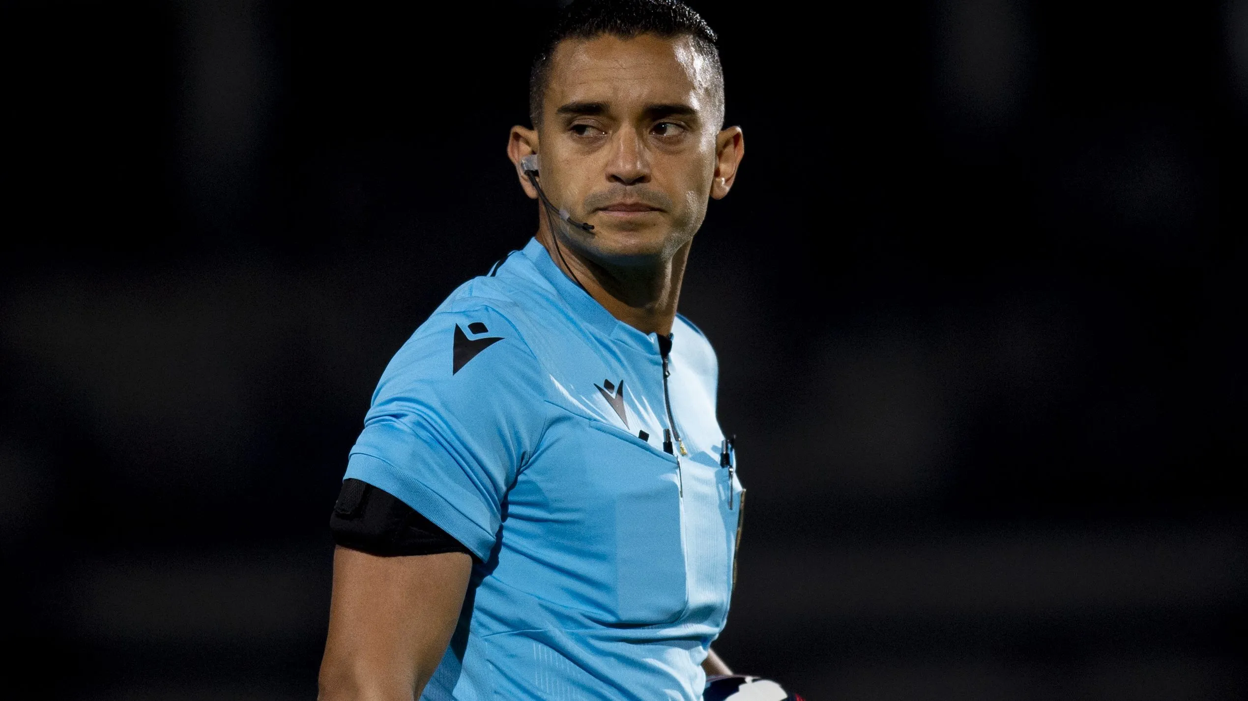 Árbitro Andre Luiz Skettino Policarpo Bento. Foto: Anderson Romão/AGIF