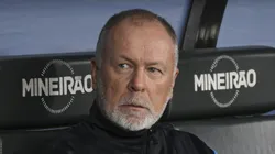 Mano Menezes, técnico do Grêmio em partida pelo campeonato brasileiro (Foto: Pedro Vilela/Getty Images)