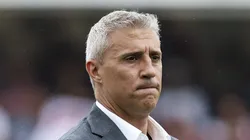 Hernán Crespo, técnico do São Paulo em partida pelo campeonato brasileiro (Foto: Ricardo Moreira/Getty Images)