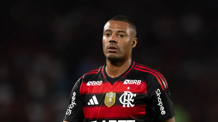 De La Cruz sofre com frequentes lesões no Flamengo