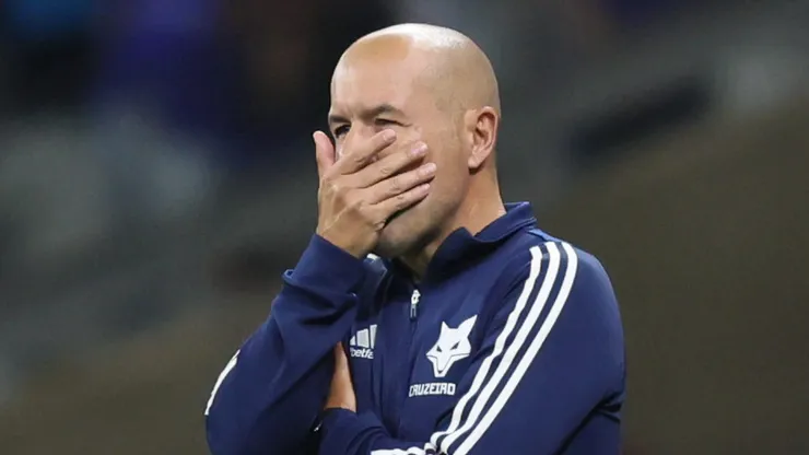 Leonardo Jardim expõe estratégia do Cruzeiro para a temporada - Foto: Gilson Lobo/AGIF