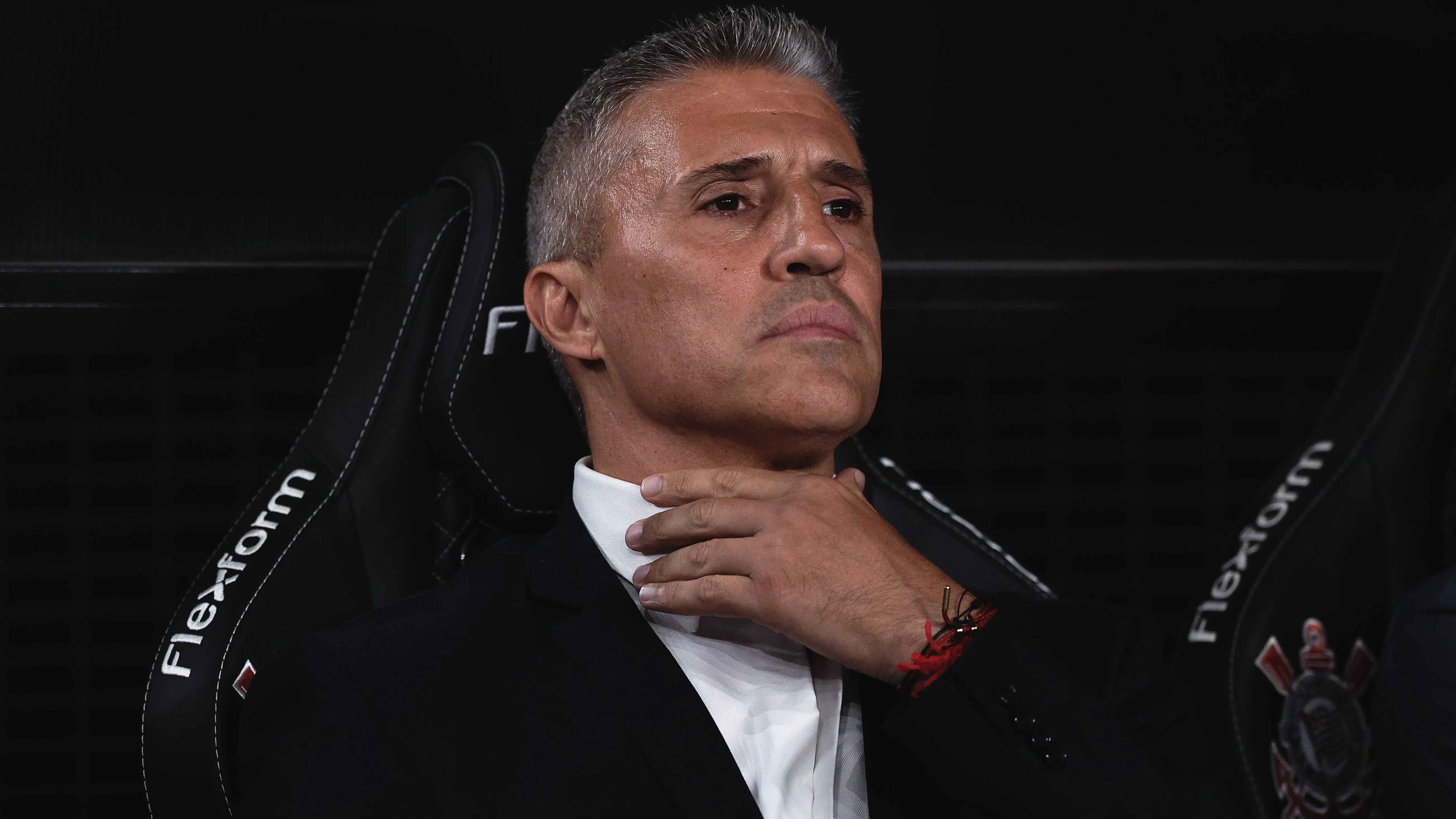 Crespo também abordou a situações de Calleri, Oscar e Lucas – Foto: Ettore Chiereguini/AGIF