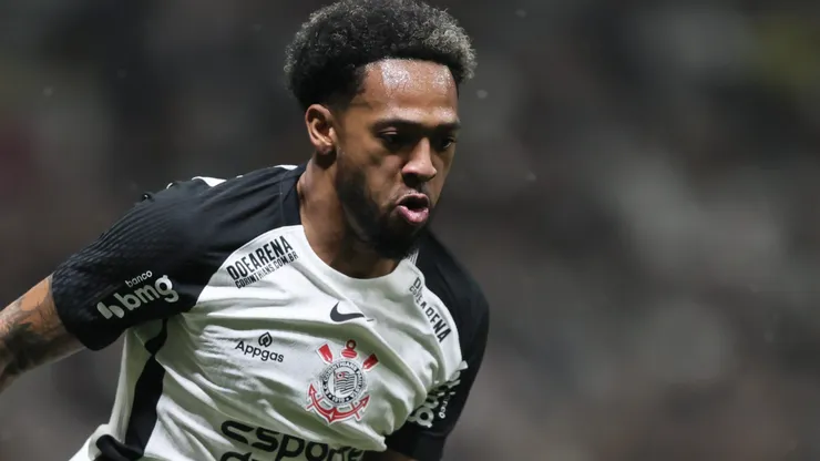 MG - BELO HORIZONTE - 24/05/2025 - BRASILEIRO A 2025, ATLETICO-MG X CORINTHIANS - Jose Martinez jogador do Corinthians durante partida contra o Atletico-MG no estadio Arena MRV pelo campeonato Brasileiro A 2025. Foto: Gilson Lobo/AGIF