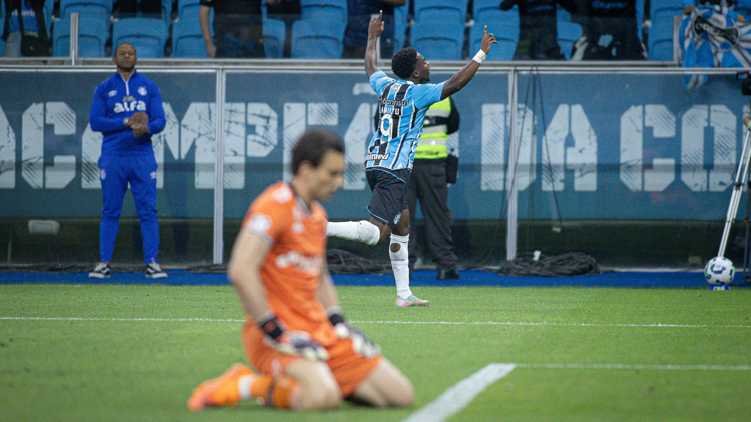 A equipe do Vasco perdeu para o Grêmio na Arena. Foto: Maxi Franzoi/AGIF