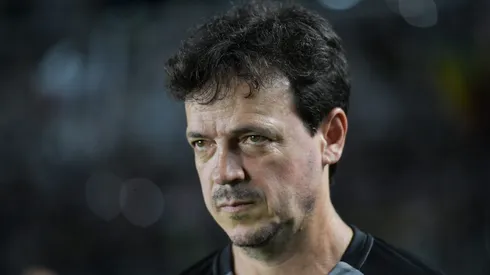 Fernando Diniz tecnico do Vasco durante partida contra o Sao Paulo no estadio Sao Januario pelo campeonato Brasileiro A 2025. Foto: Thiago Ribeiro/AGIF