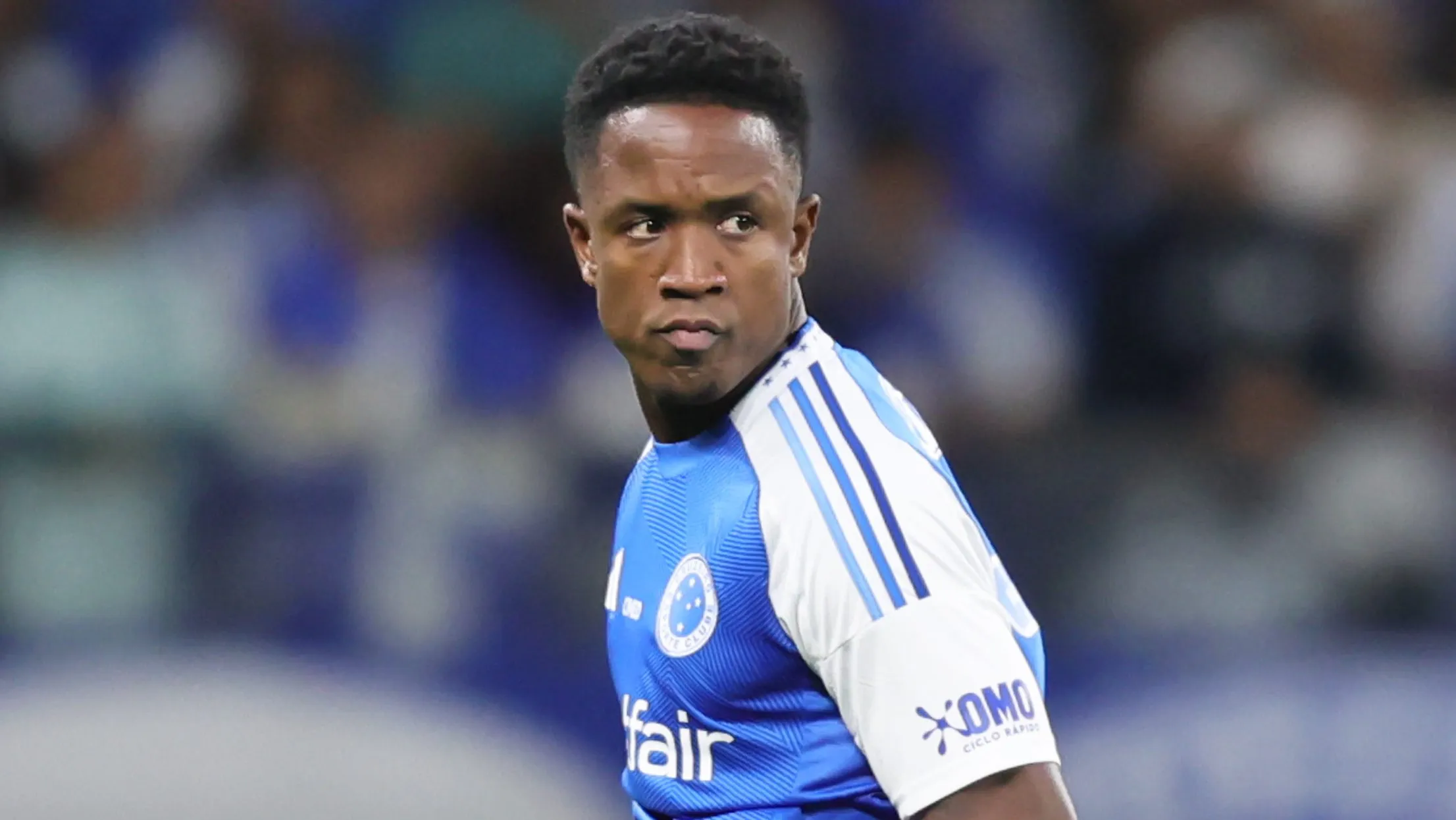 Sinisterra se manifestou pós-jogo - Foto: Gilson Lobo/AGIF.