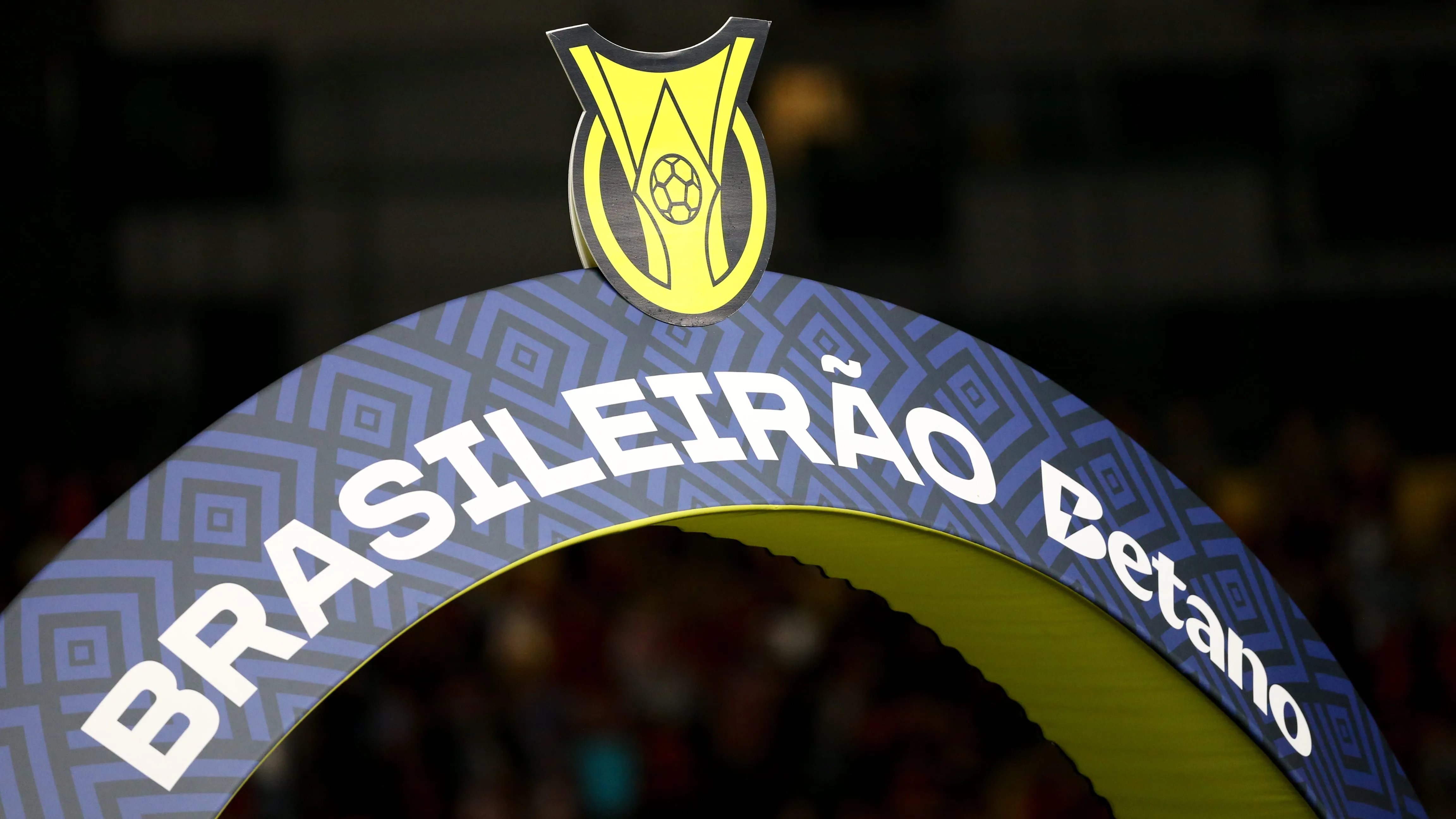 PE – RECIFE – 06/04/2025 – BRASILEIRO A 2025, SPORT X PALMEIRAS – Logo do Brasileirao antes da partida entre Sport e Palmeiras na Ilha do Retiro em Recife (PE), pelo campeonato brasileiro A 2025. Foto: Marlon Costa/AGIF